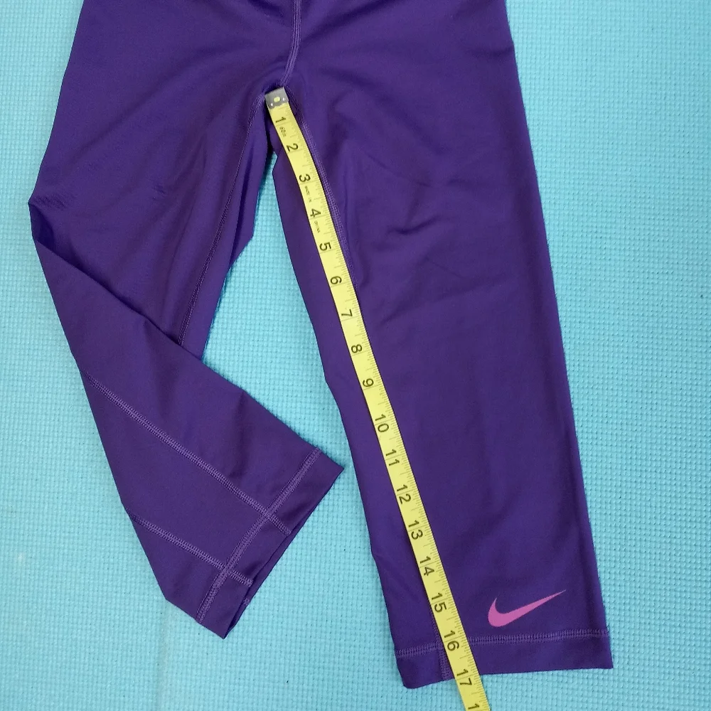 Nike PRO DRI-FIT Sport Capri leggings Size XS